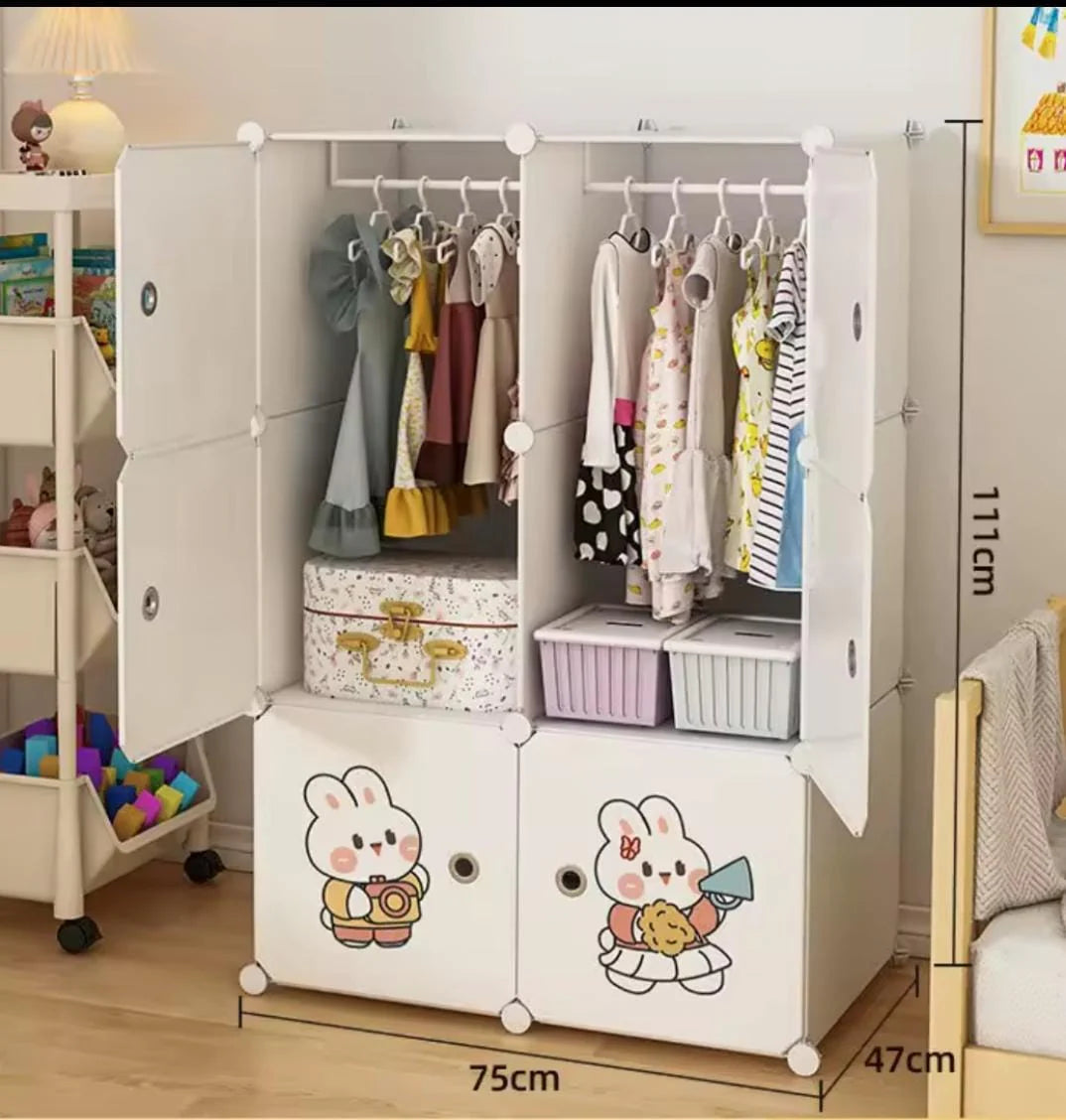 Dulap modular pentru haine copii cu usi si bara pentru umerase, organizator depozitare, model iepuras, alb 75 x 47 x 111 cm